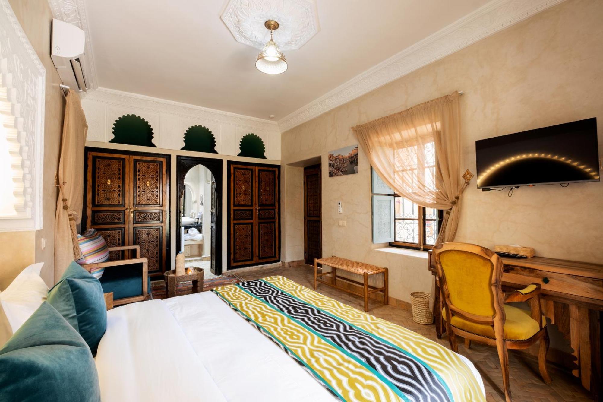 Le Palais Averroes - Adults Only Lagouassem Bagian luar foto