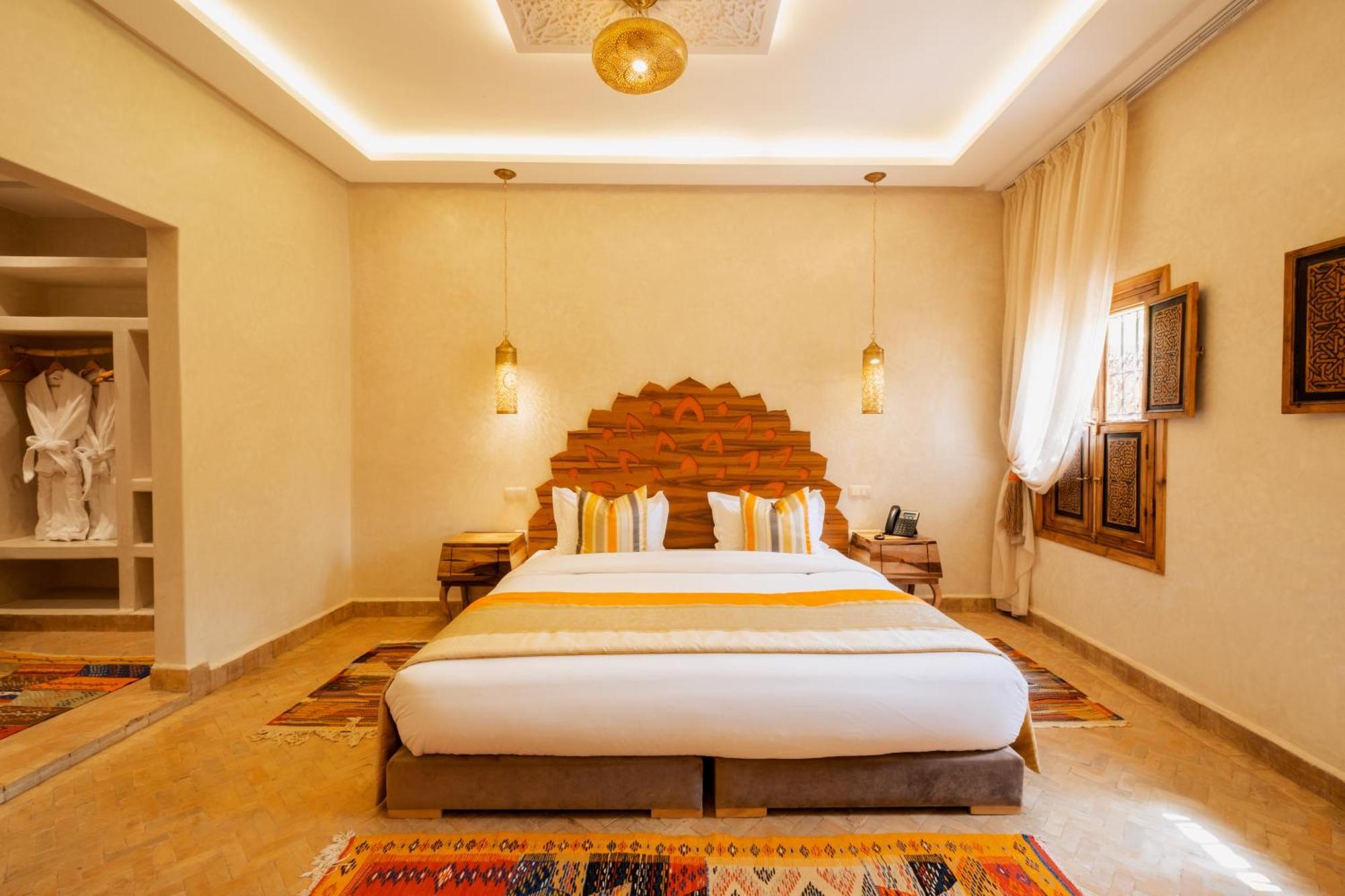Le Palais Averroes - Adults Only Lagouassem Bagian luar foto