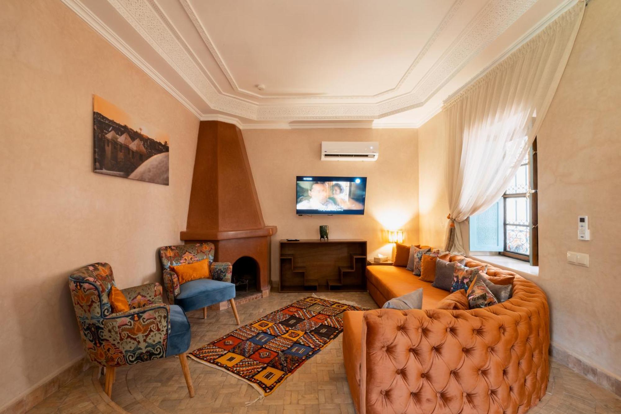 Le Palais Averroes - Adults Only Lagouassem Bagian luar foto